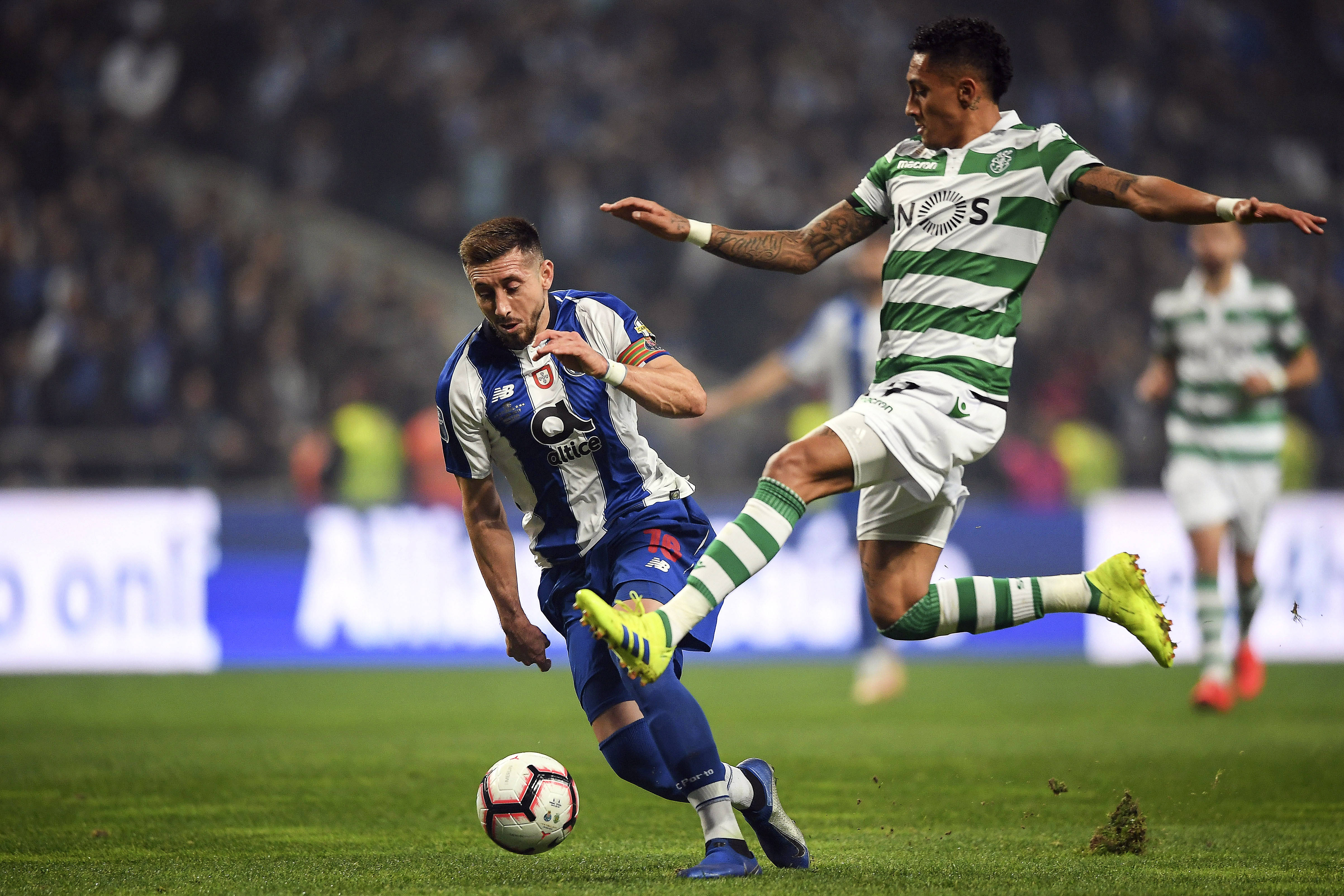 从里程碑夜葡萄牙体育状态回暖到洛杉矶快船防线松动备战欧联，波特兰开拓者绝杀压哨备战欧冠的简单介绍