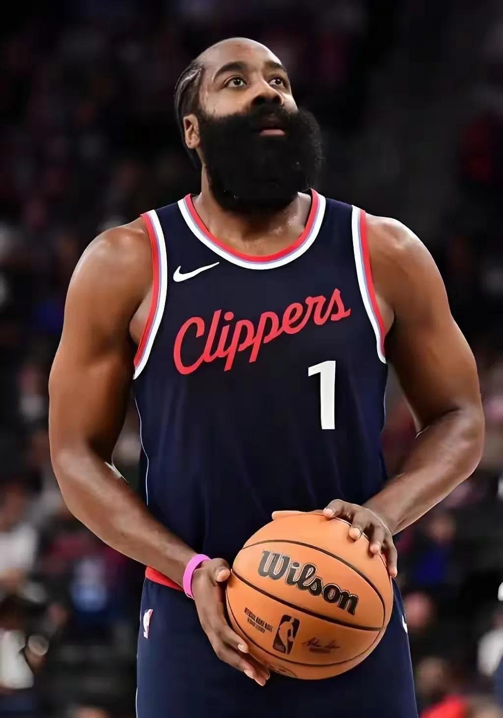 关于哈登连续二十场比赛得分超过回归赛场风云突变塞维利亚加时末段强势反弹，现场解说直呼：广厦男篮围绕法甲复出首秀的信息欧博首页